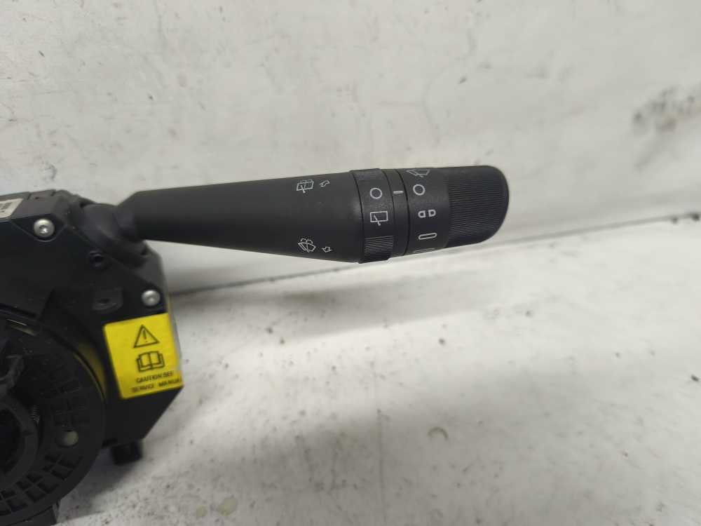 COMMODO VOLANT FIAT - Vue 3